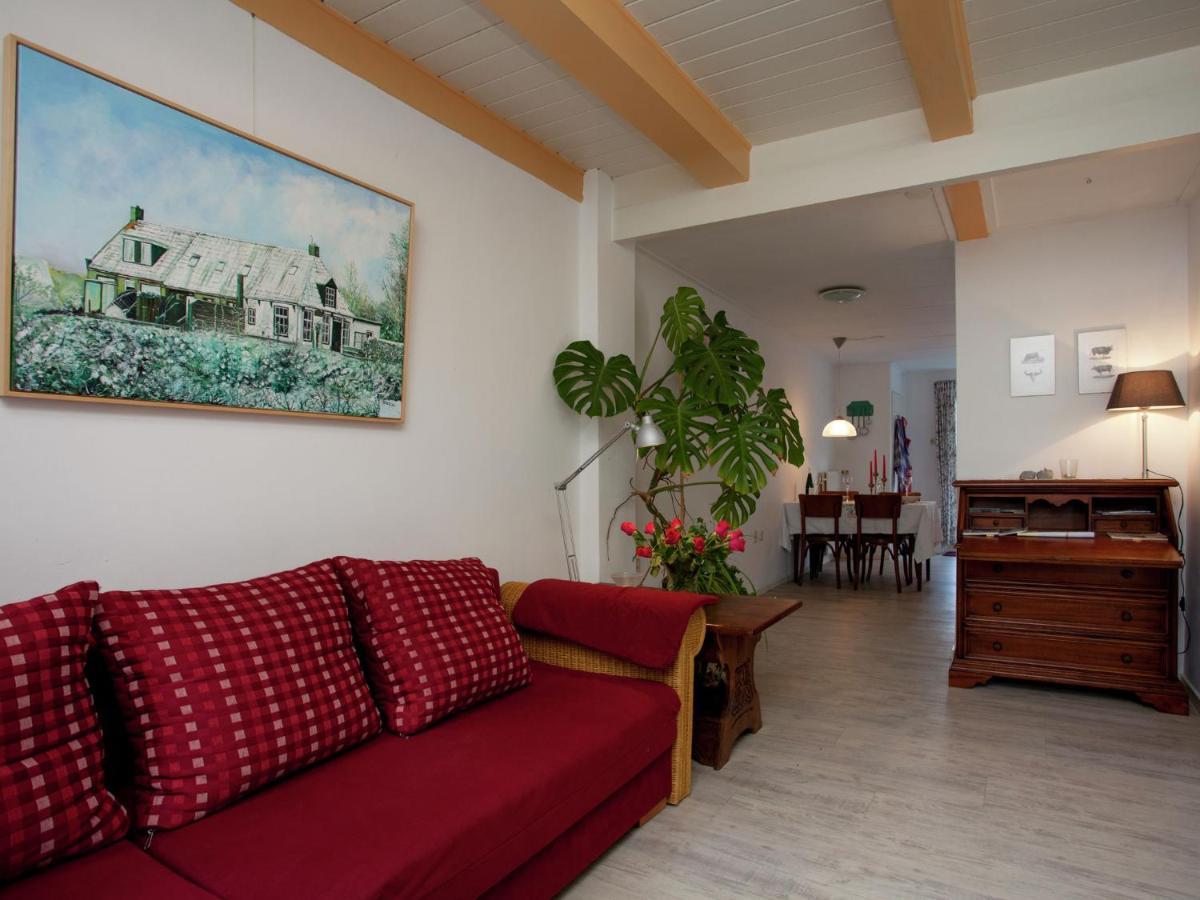 Fairytale Cottage In Nes Friesland With Garden Экстерьер фото