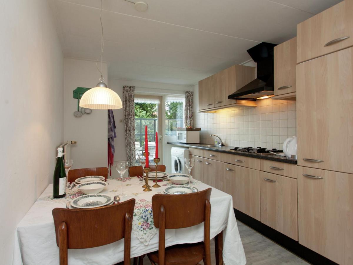Fairytale Cottage In Nes Friesland With Garden Экстерьер фото