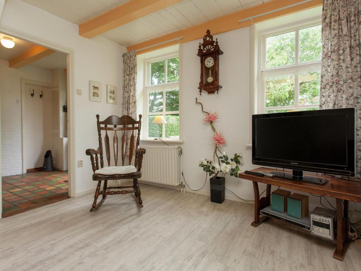 Fairytale Cottage In Nes Friesland With Garden Экстерьер фото