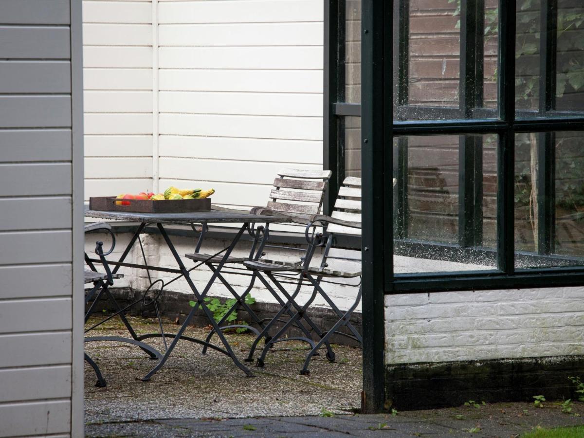 Fairytale Cottage In Nes Friesland With Garden Экстерьер фото