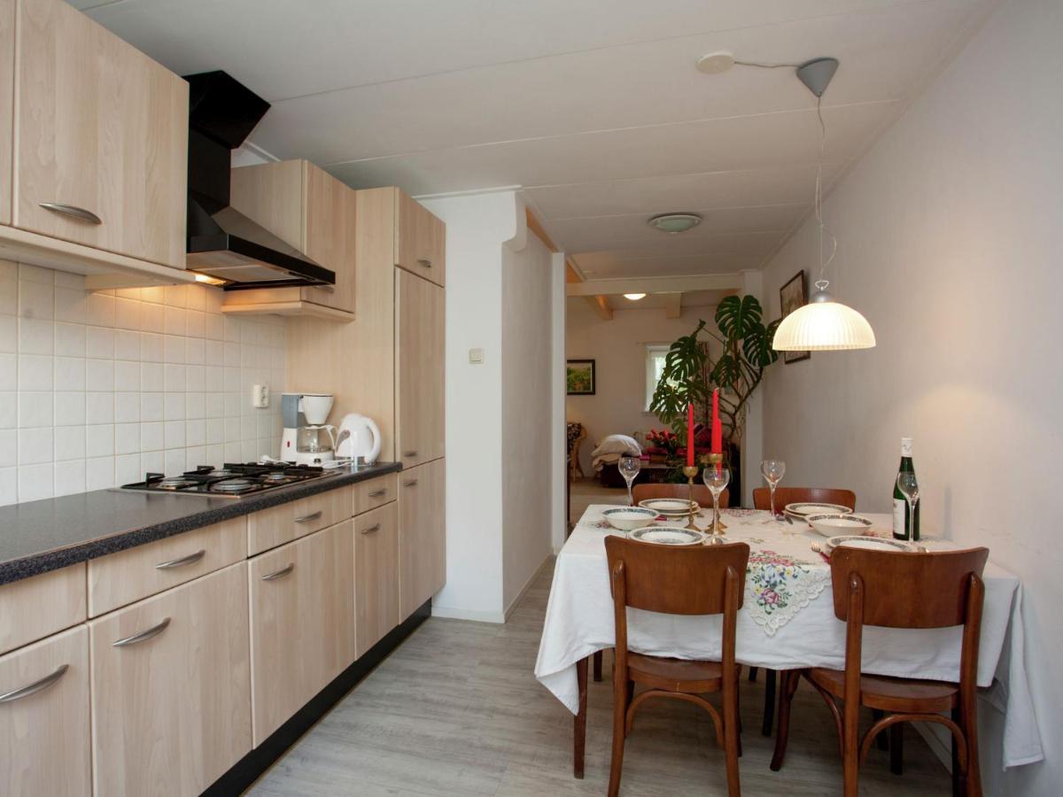 Fairytale Cottage In Nes Friesland With Garden Экстерьер фото