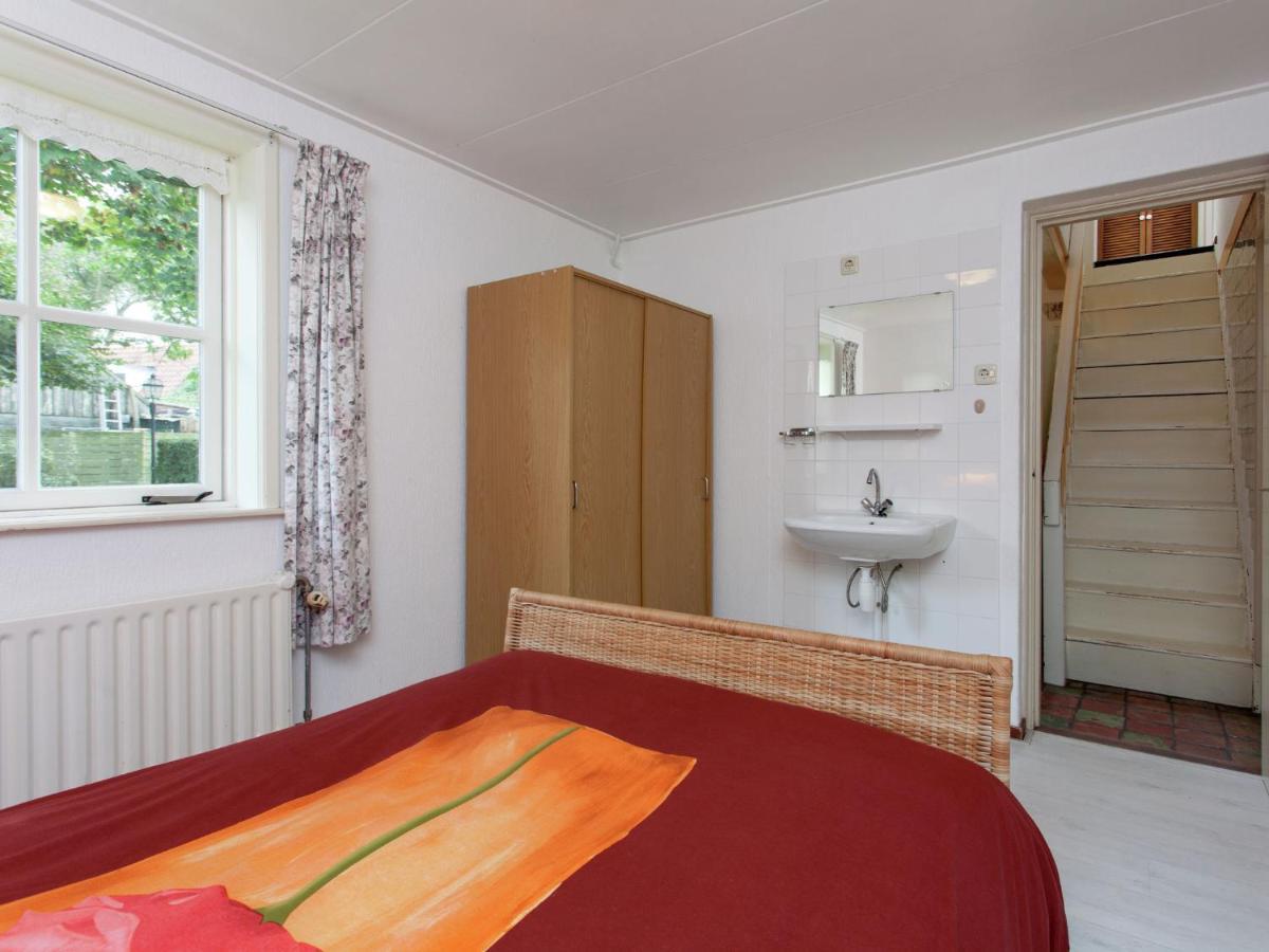Fairytale Cottage In Nes Friesland With Garden Экстерьер фото